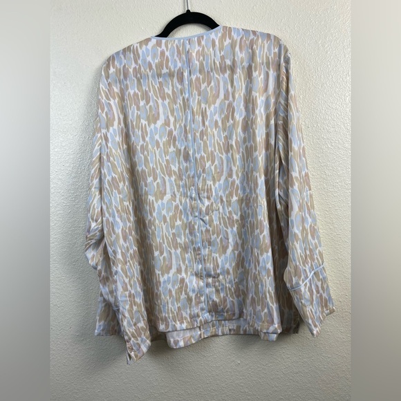 Summersalt Pajama Top Lightweight Sleepwear Relaxed Long Sleeve Button up sz XL - Picture 10 of 10